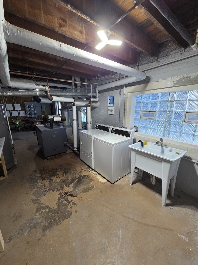 4252 Prescott Avenue, Lyons, IL 60534