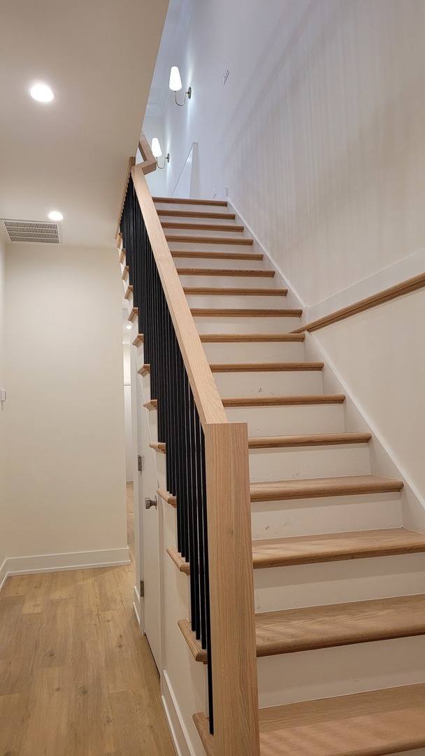 941 N Winchester Avenue #1, Chicago, IL 60622