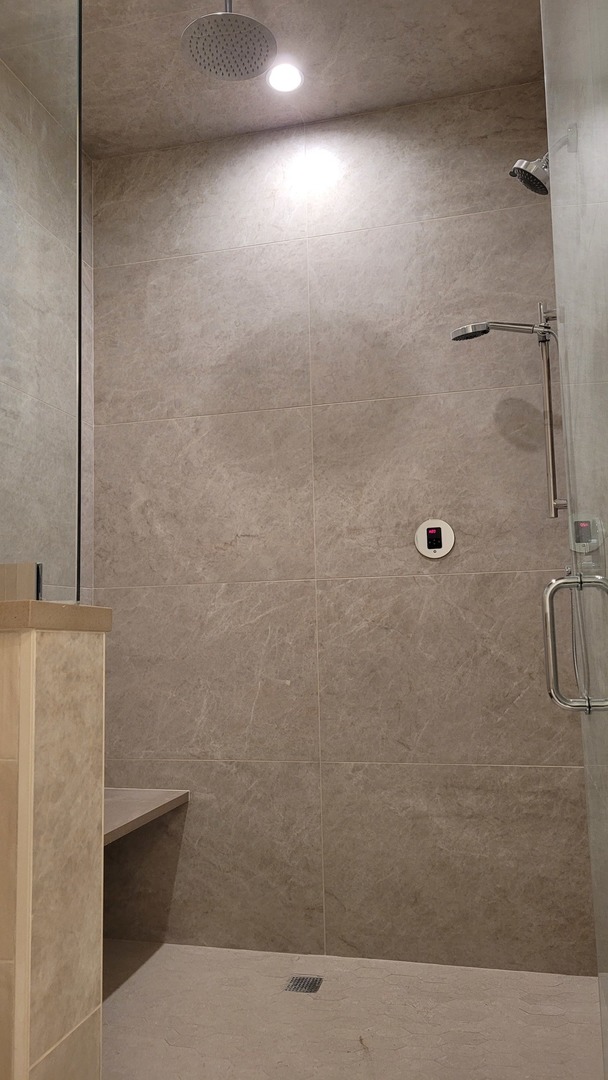 941 N Winchester Avenue #1, Chicago, IL 60622