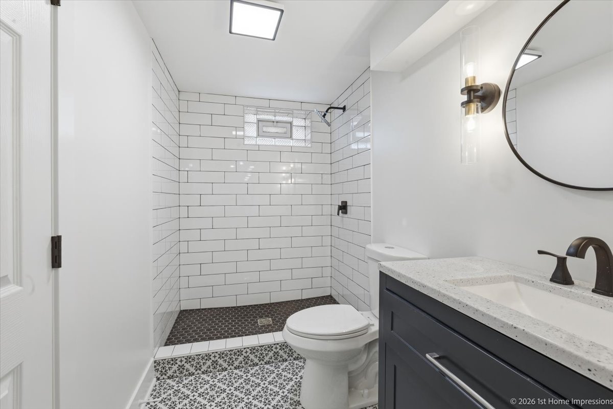 12806 S Laflin Street, Calumet Park, IL 60827