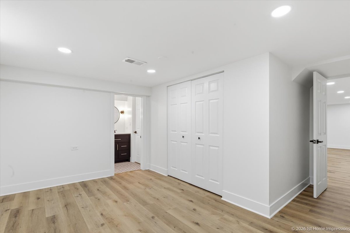 12806 S Laflin Street, Calumet Park, IL 60827