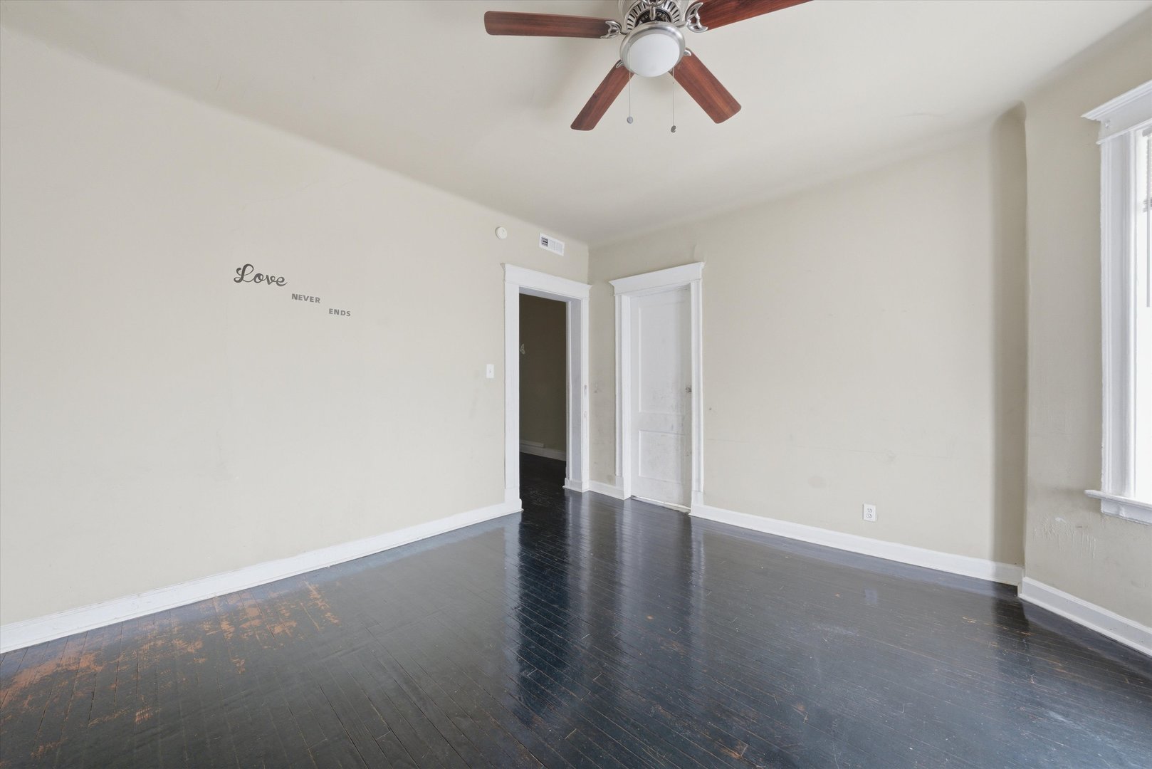 6140 S Rhodes Avenue, Chicago, IL 60637