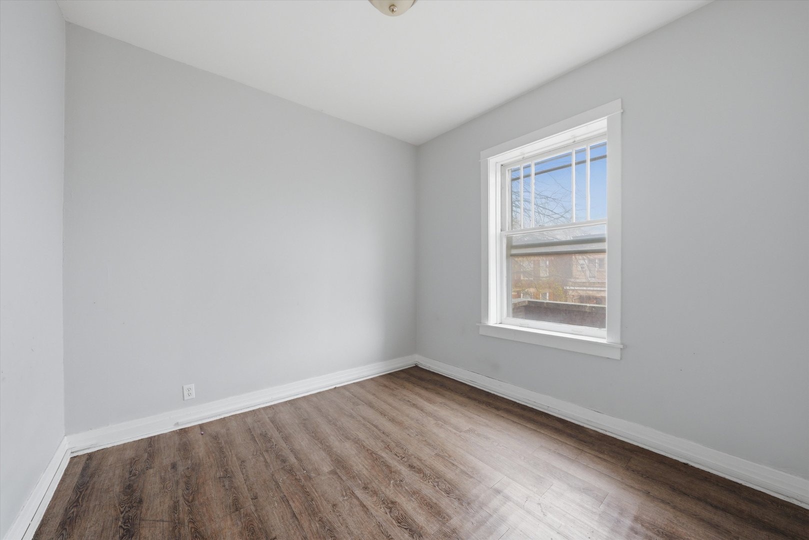 6140 S Rhodes Avenue, Chicago, IL 60637