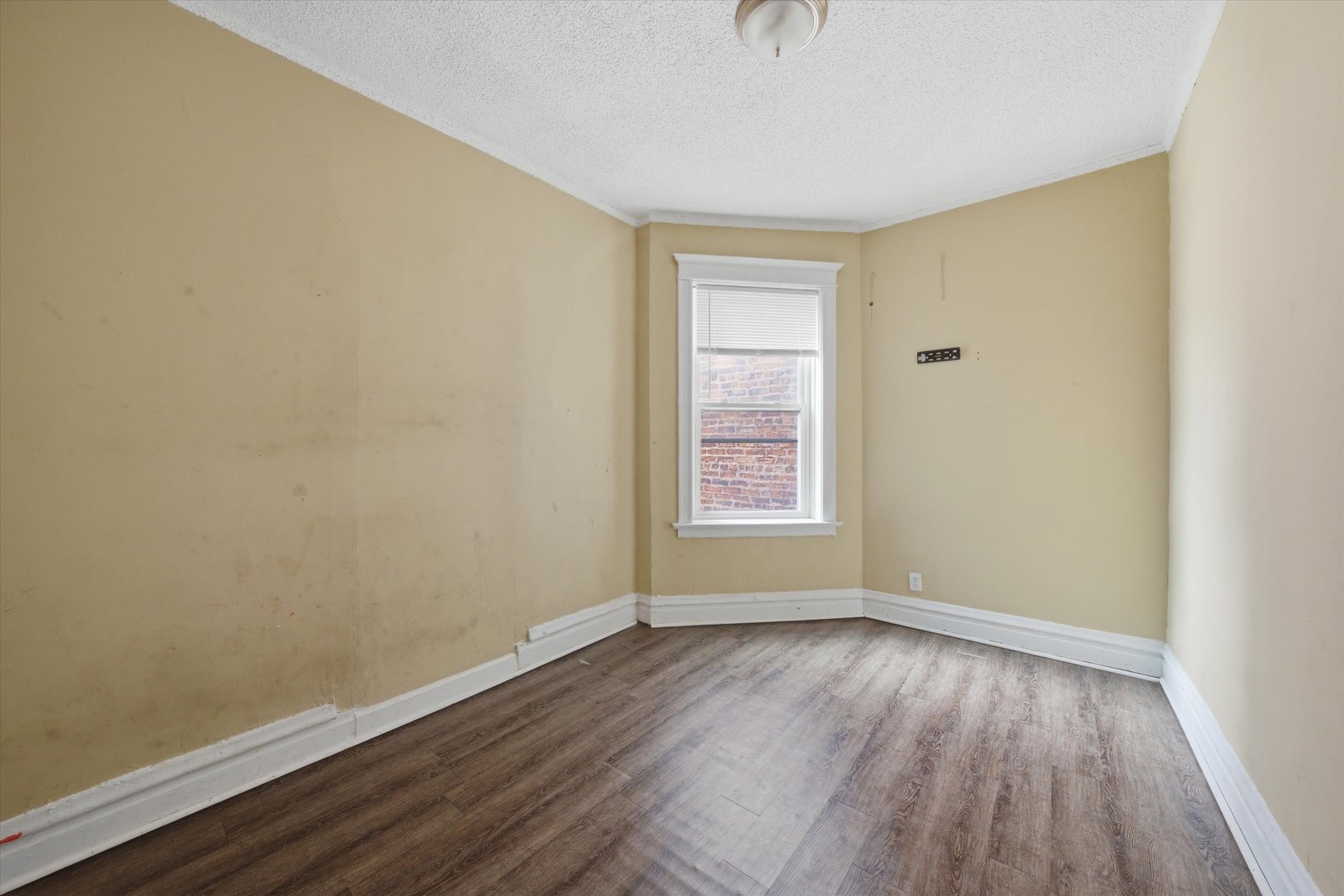 6140 S Rhodes Avenue, Chicago, IL 60637