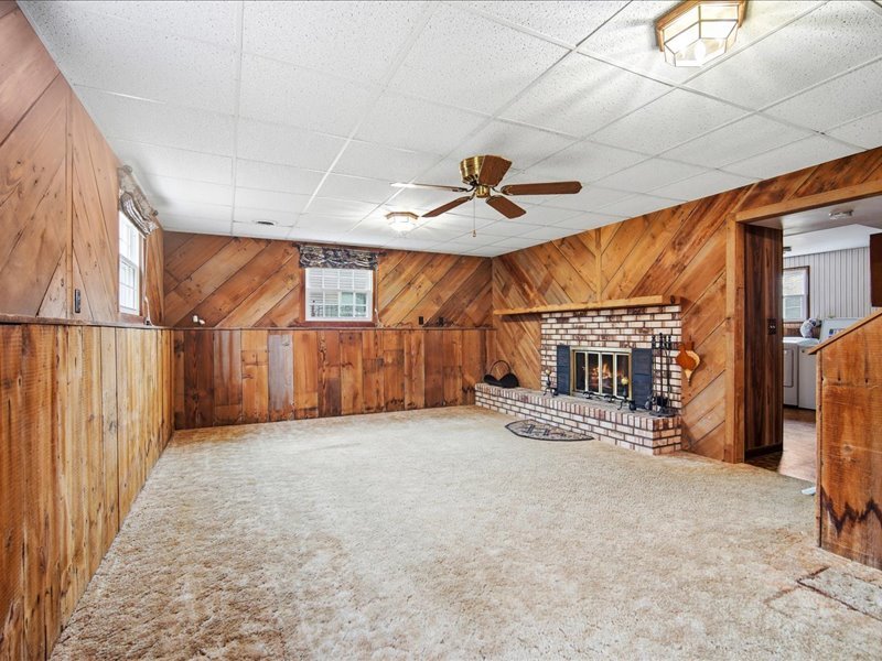 208 NW Madison Street, Hopedale, IL 61747