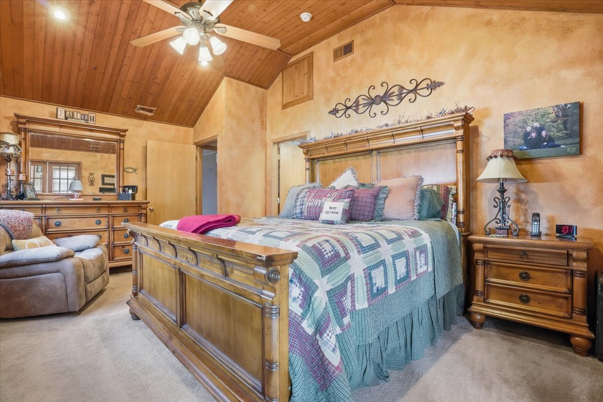 10606 W Eastwood Road, Beach Park, IL 60087