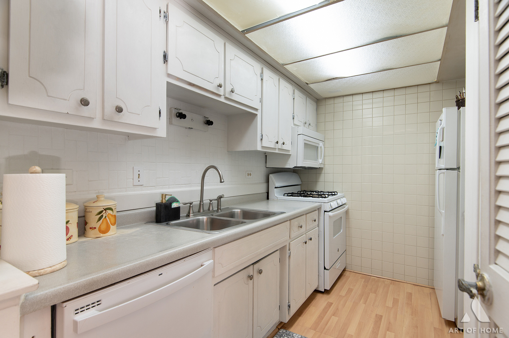 9114 W 140th Street #201, Orland Park, IL 60462