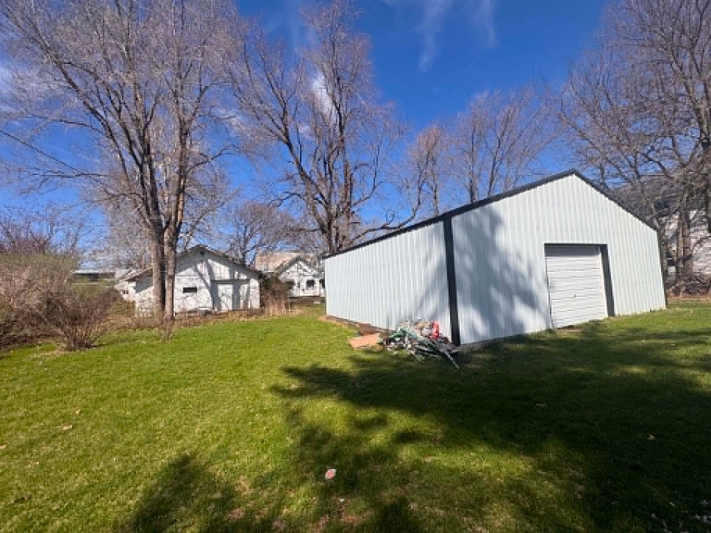 18 W Vine Street, Piper City, IL 60959