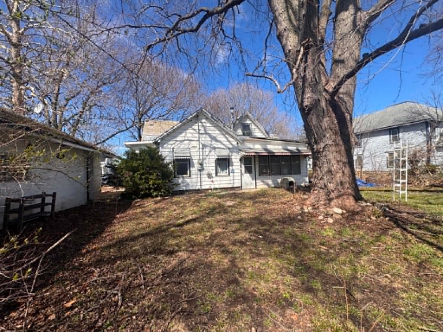 18 W Vine Street, Piper City, IL 60959