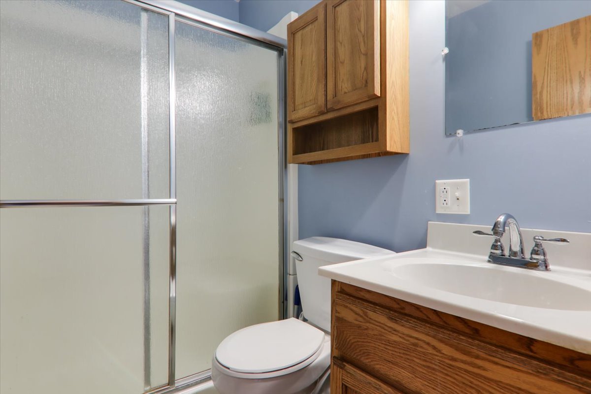 803 Towanda Barnes Road, Towanda, IL 61776