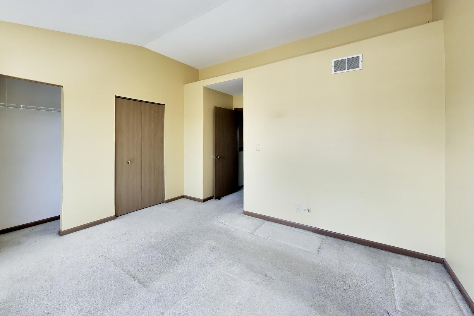 5576 Lavender Court, Rolling Meadows, IL 60008