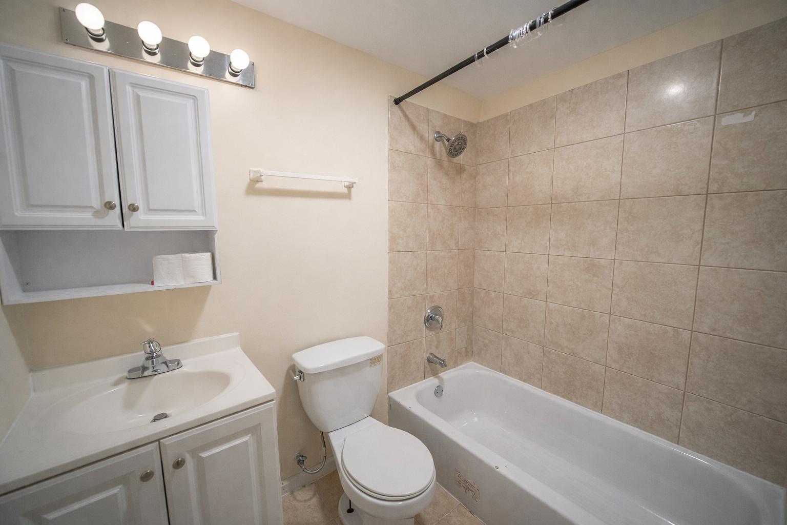 3704 W Lexington Street, Chicago, IL 60624