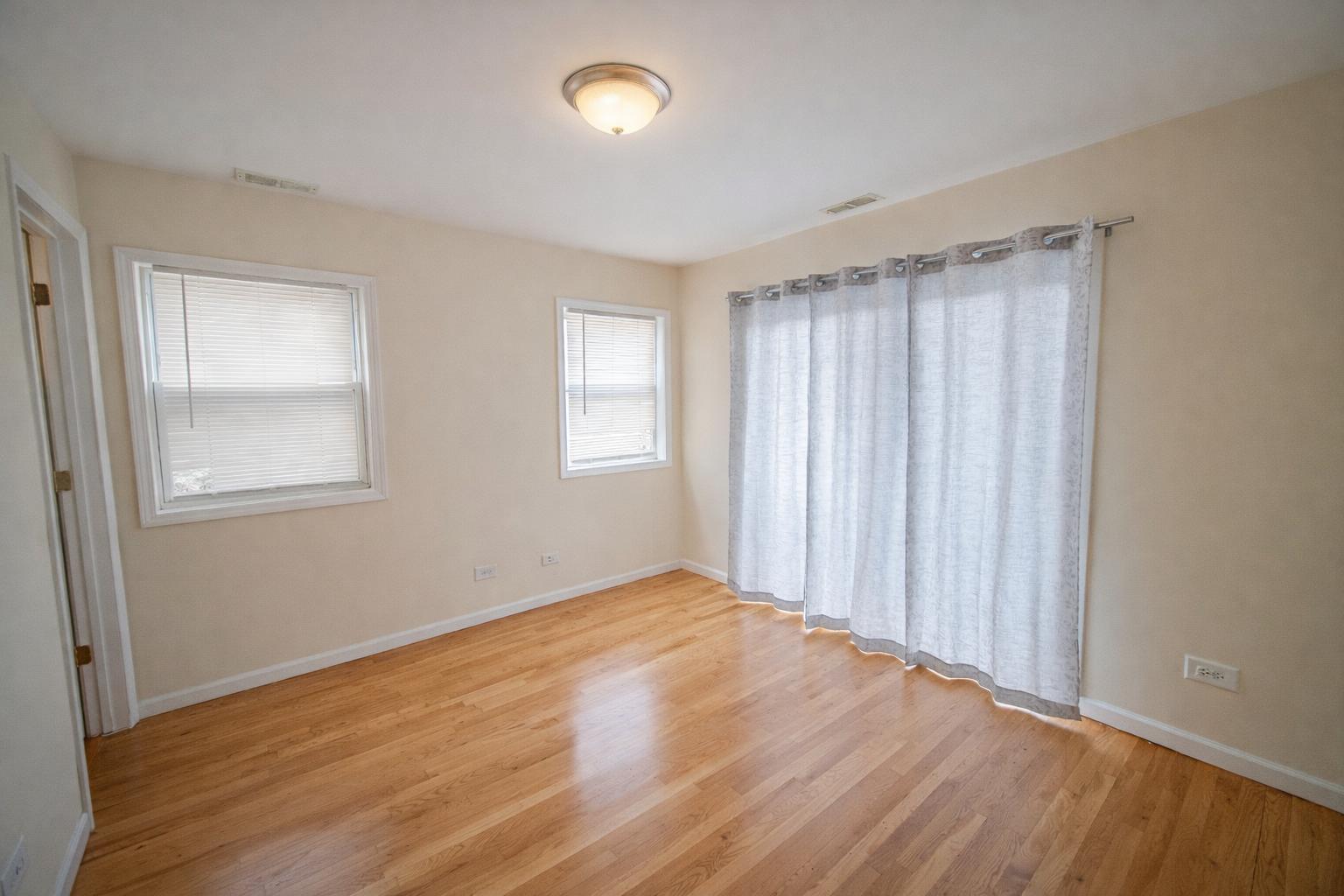 3704 W Lexington Street, Chicago, IL 60624