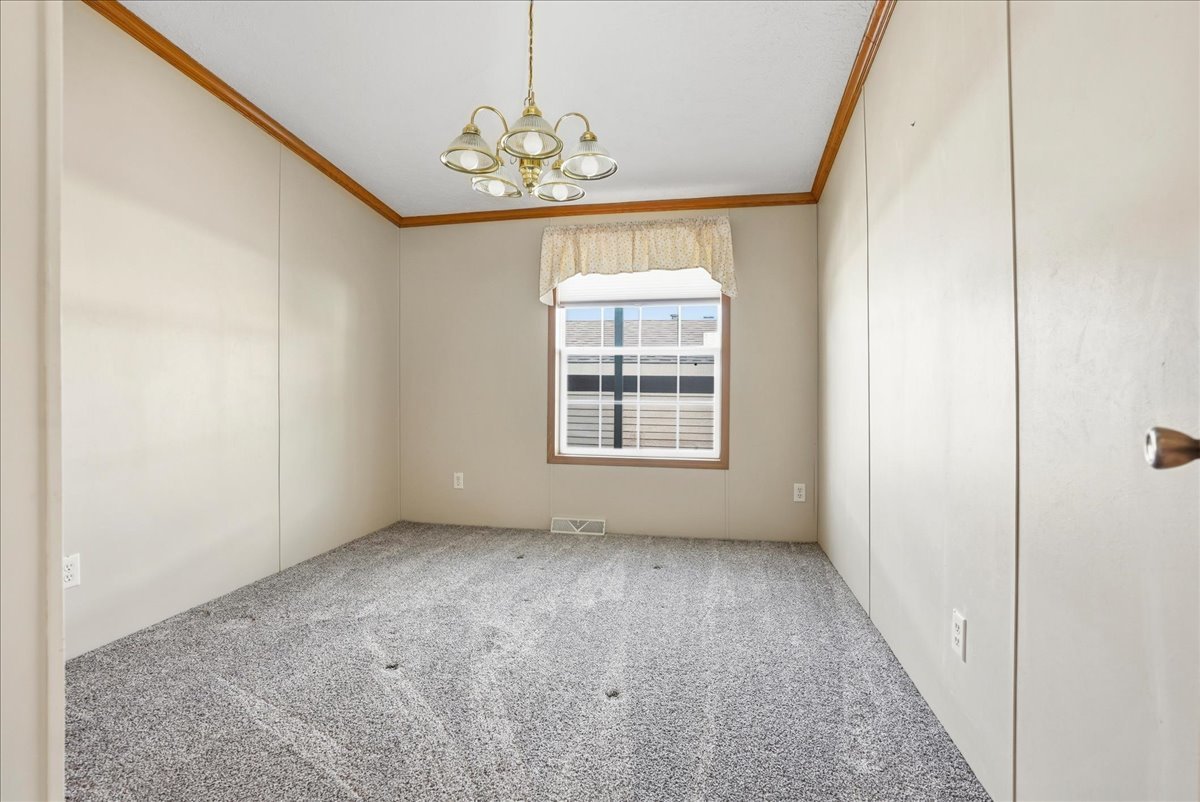 233 Avenue E Street, Bloomington, IL 61704