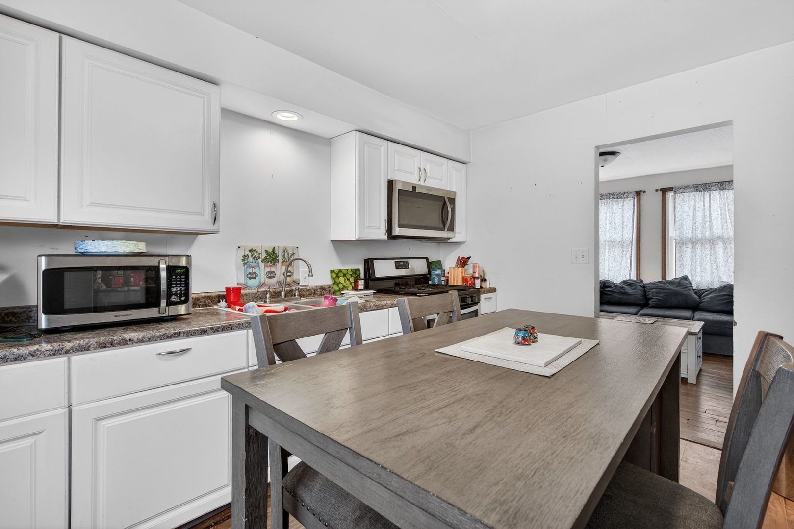 627 S Circle Drive, Wilmington, IL 60481