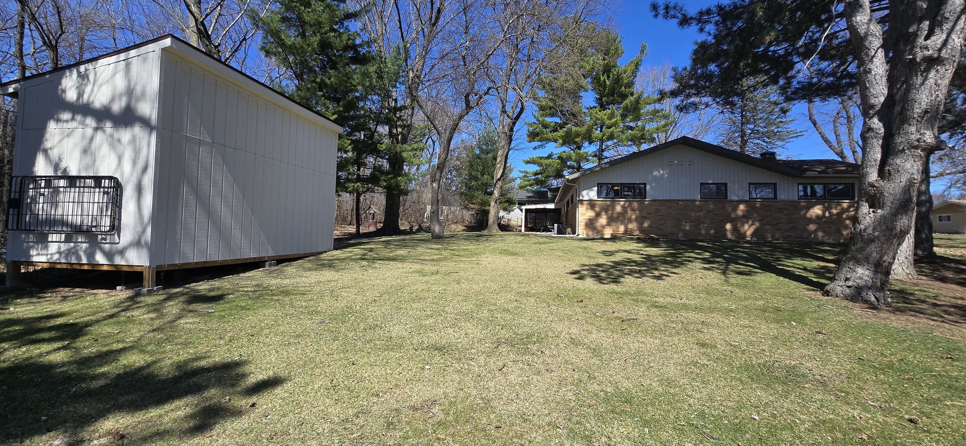 205 N Dale Avenue, McHenry, IL 60050