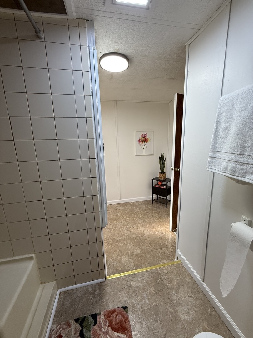 608 Tanglewood Road, Matteson, IL 60443