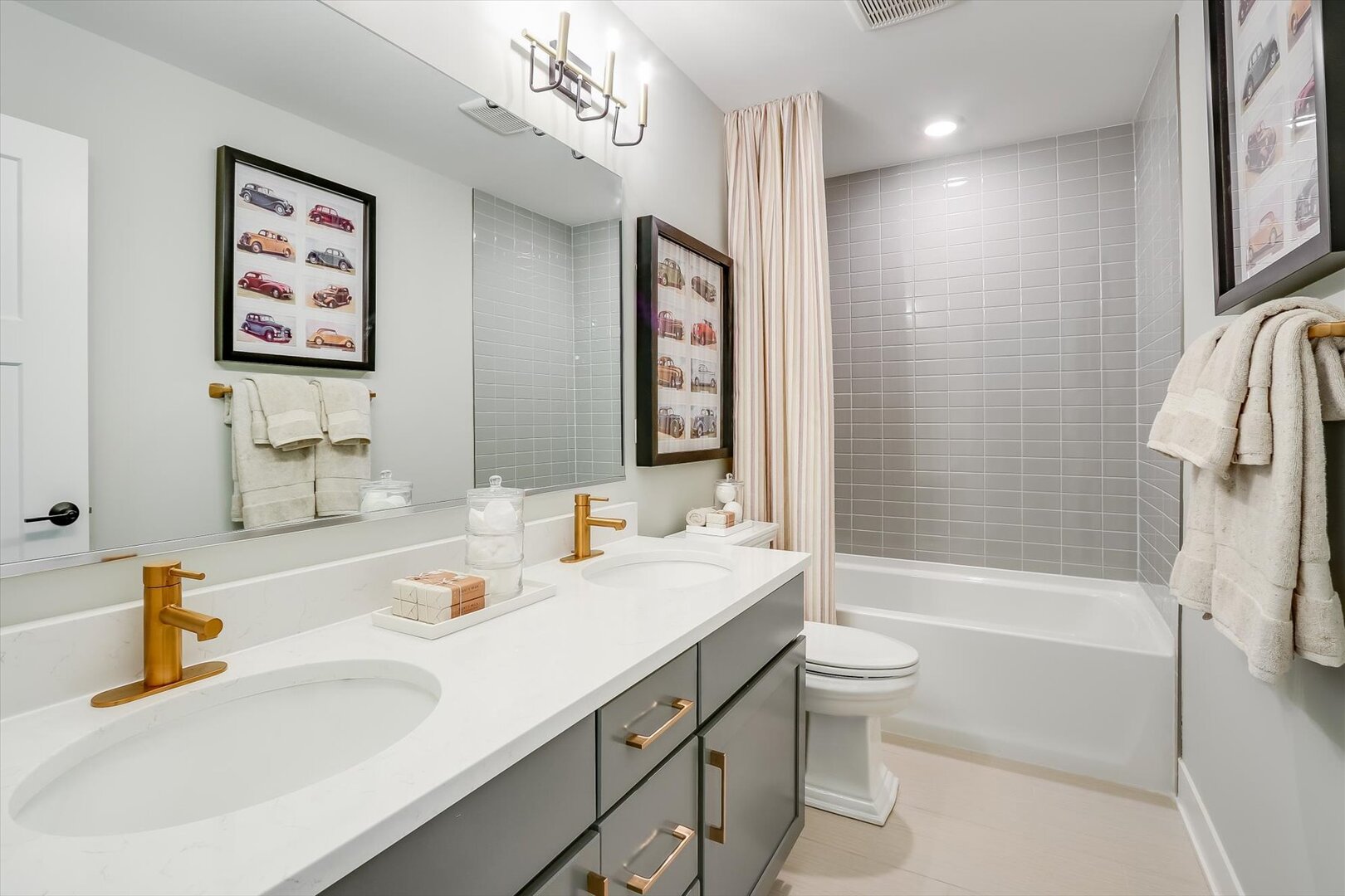 17305 S Sprucewood Drive, Lockport, IL 60441