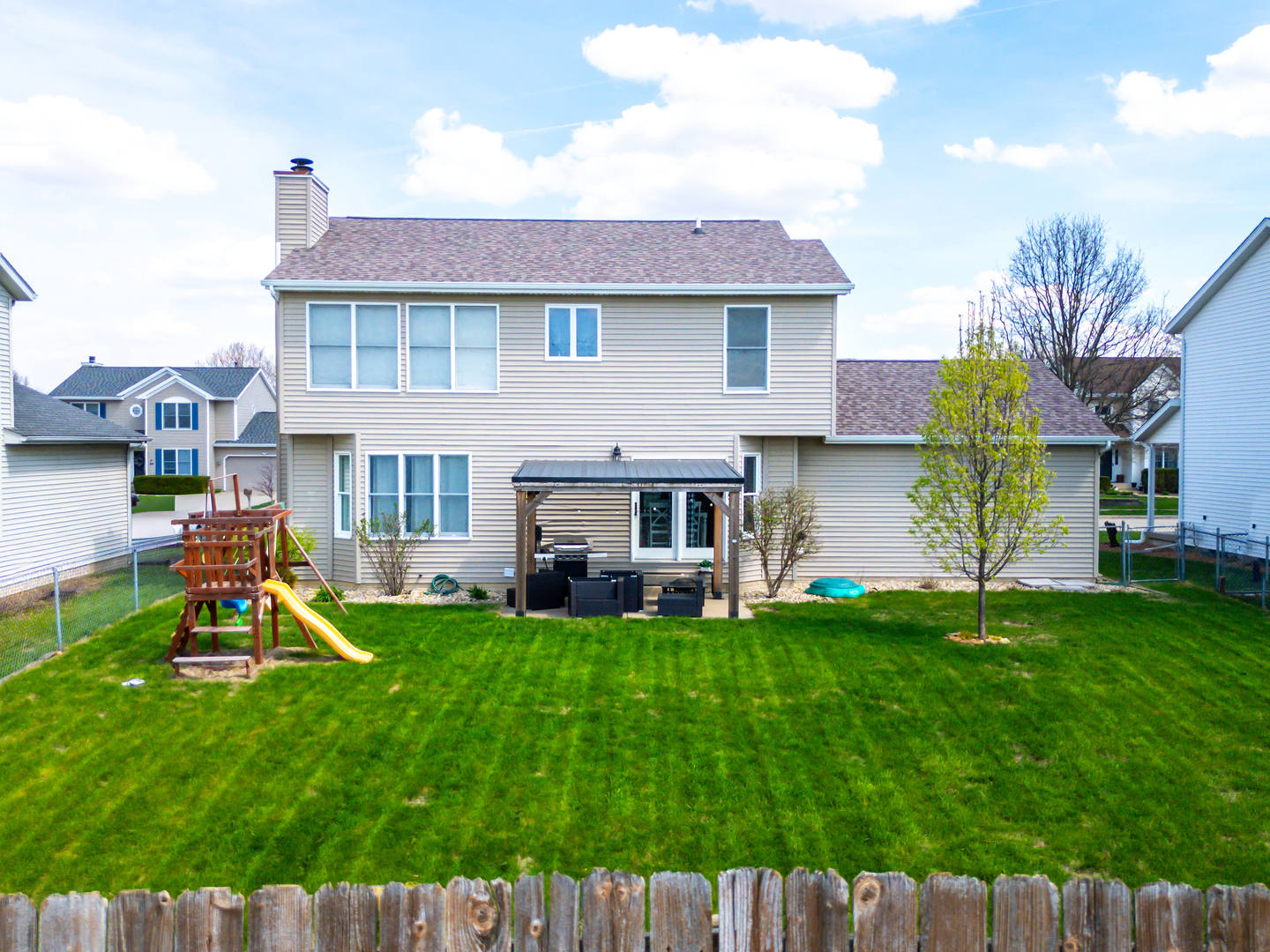 22 Long Cove Court, Bloomington, IL 61704