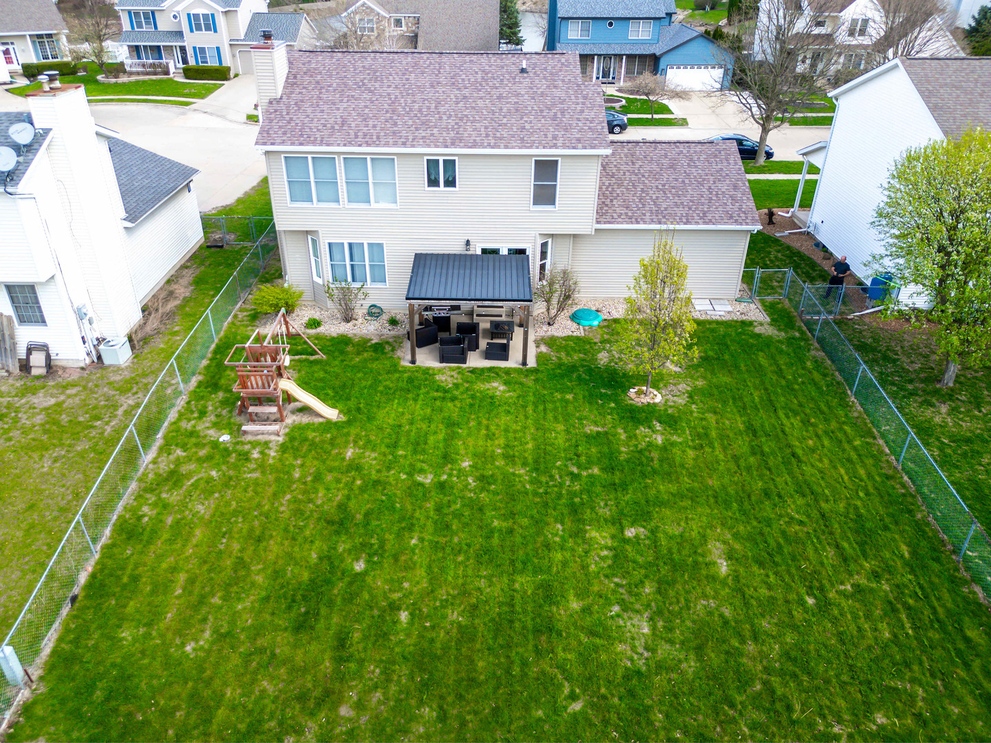 22 Long Cove Court, Bloomington, IL 61704