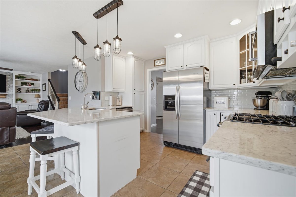 22 Long Cove Court, Bloomington, IL 61704