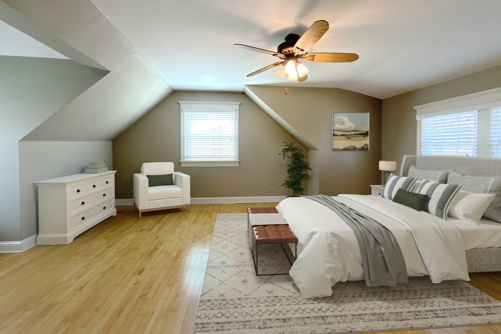 16 S Hi Lusi Avenue, Mount Prospect, IL 60056