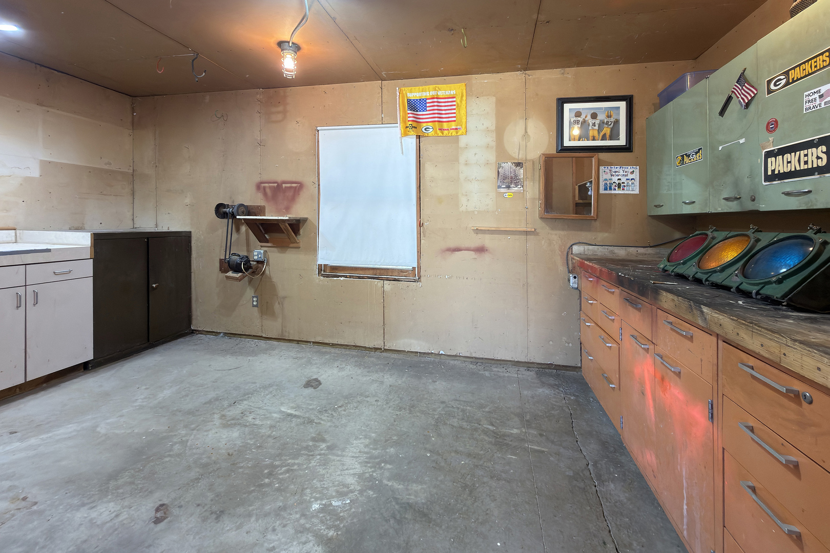 16 S Hi Lusi Avenue, Mount Prospect, IL 60056