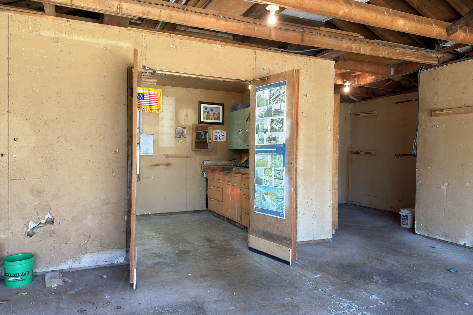 16 S Hi Lusi Avenue, Mount Prospect, IL 60056