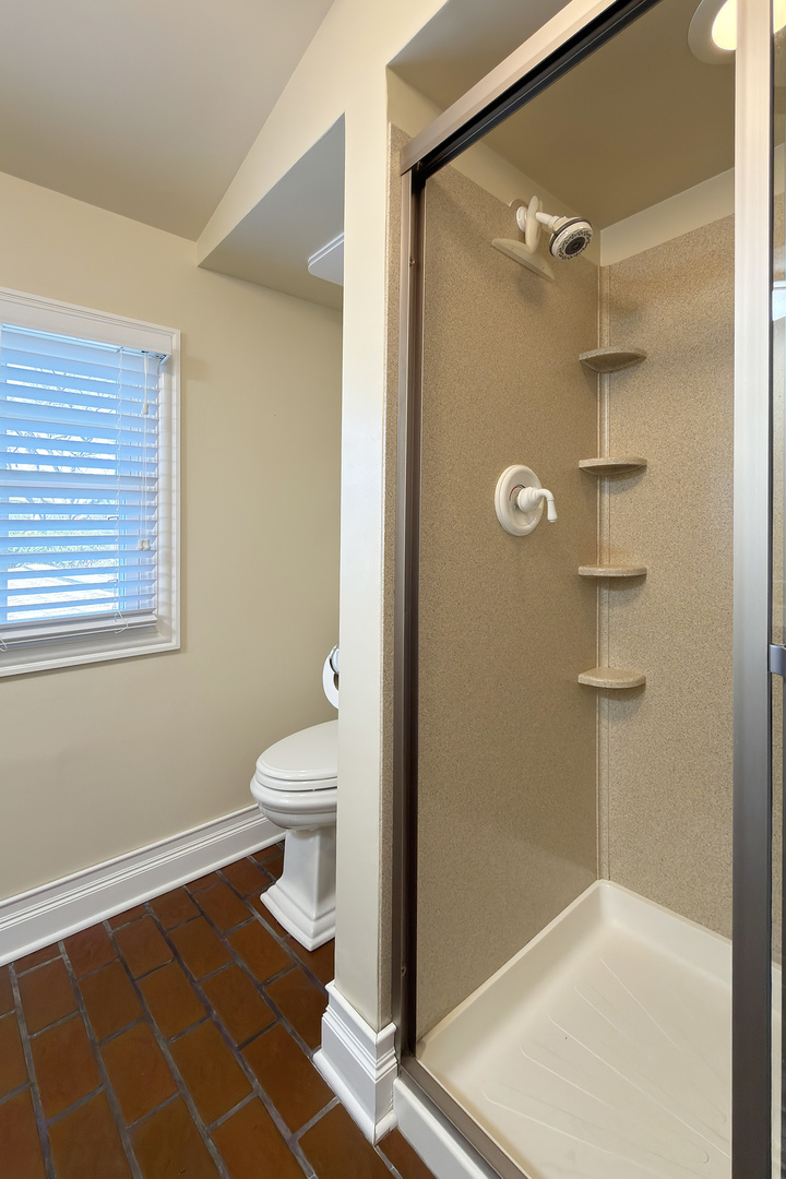 16 S Hi Lusi Avenue, Mount Prospect, IL 60056