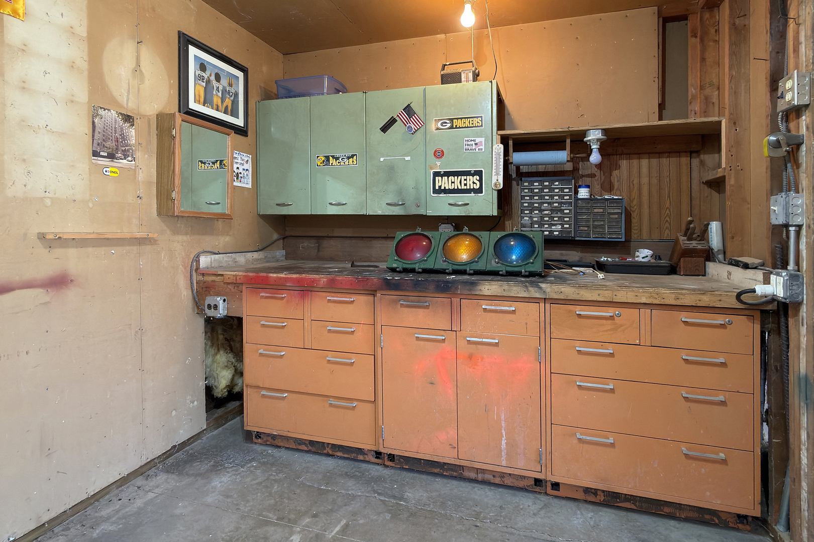 16 S Hi Lusi Avenue, Mount Prospect, IL 60056