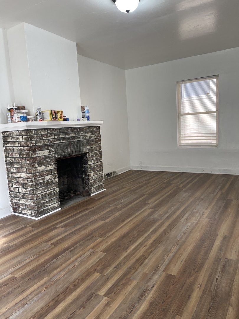 271 E 148th Street, Harvey, IL 60426