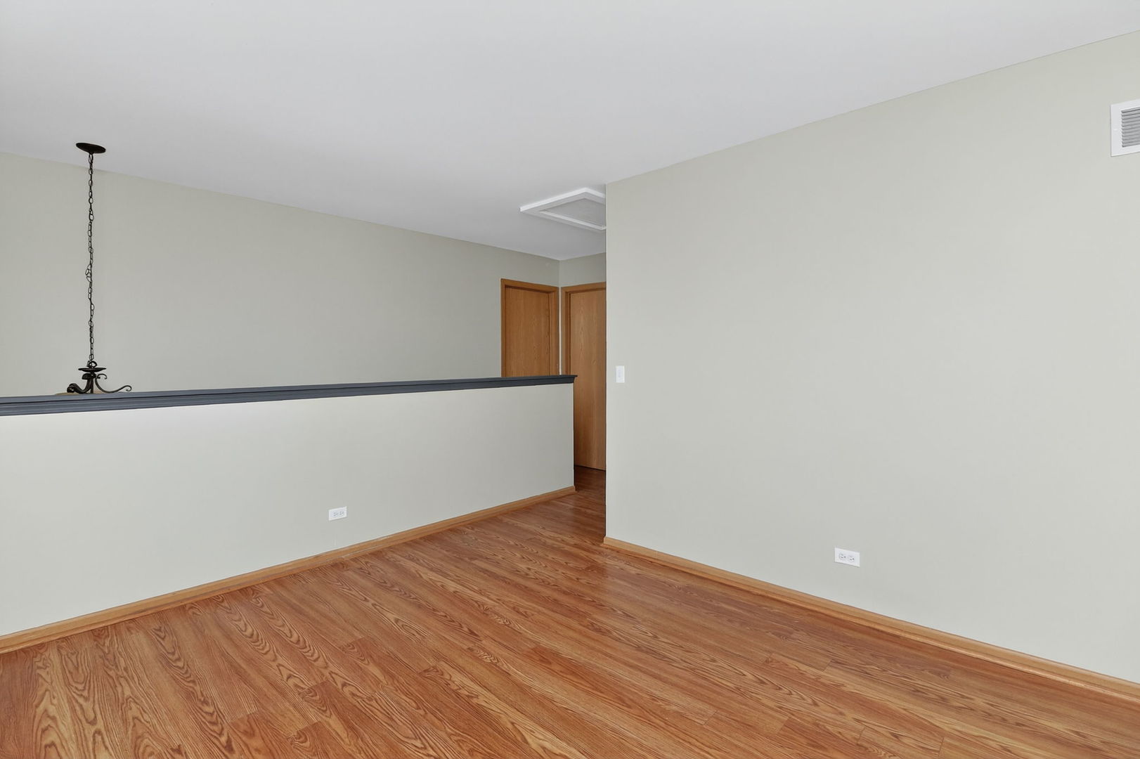 1735 Windcrest Lane, Aurora, IL 60504