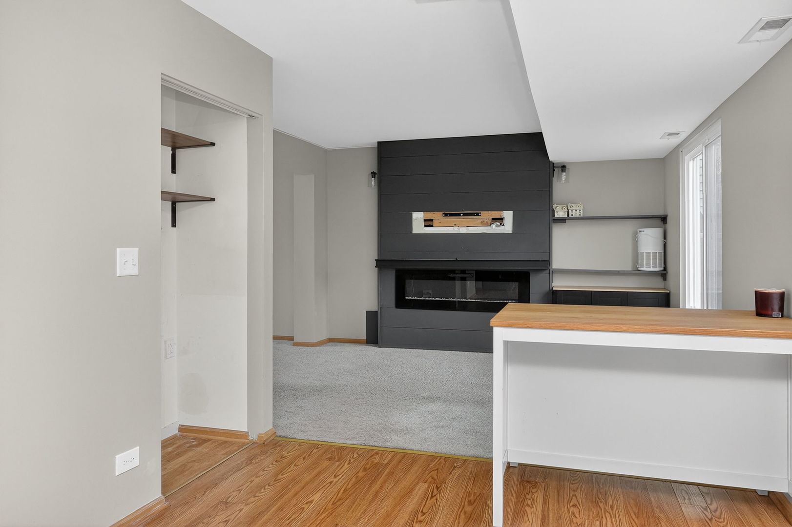 1735 Windcrest Lane, Aurora, IL 60504