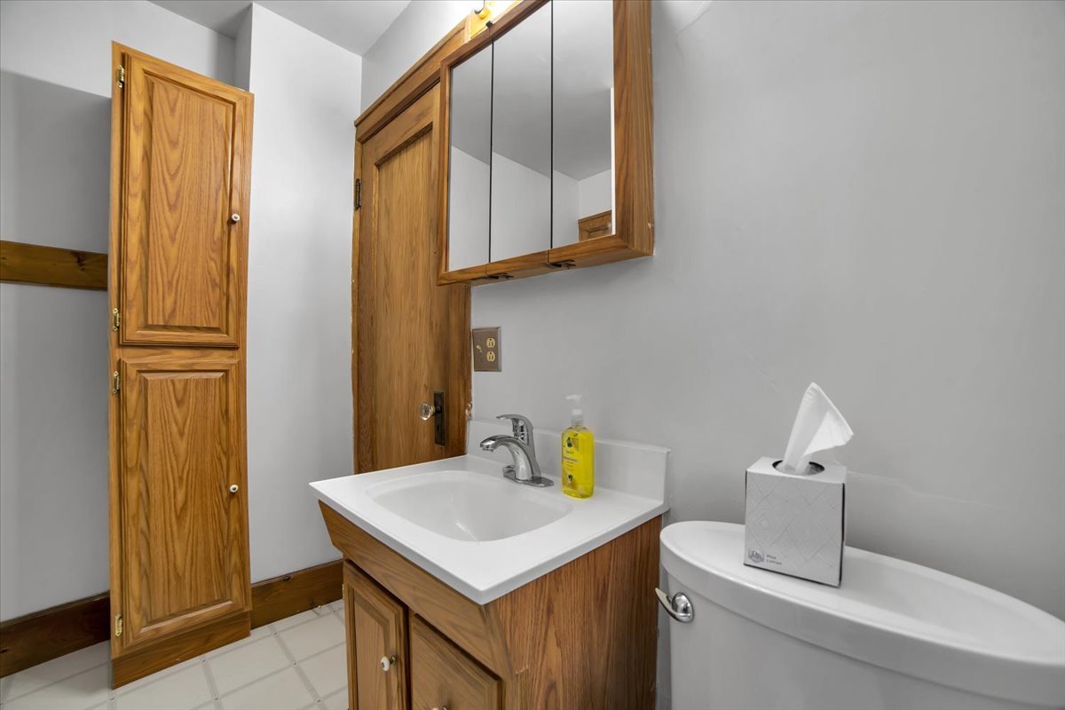 257 W Illinois Avenue, Aurora, IL 60506