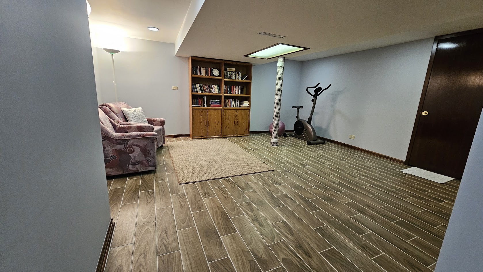 1208 N Walnut Avenue, Arlington Heights, IL 60004