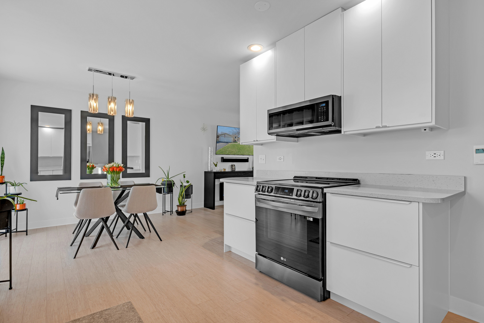 1613 Fairway Lane, Naperville, IL 60565