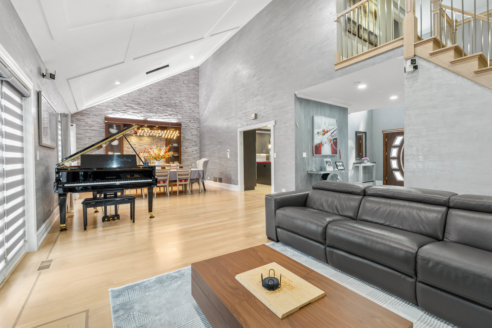 1337 Hiawatha Court, Highland Park, IL 60035