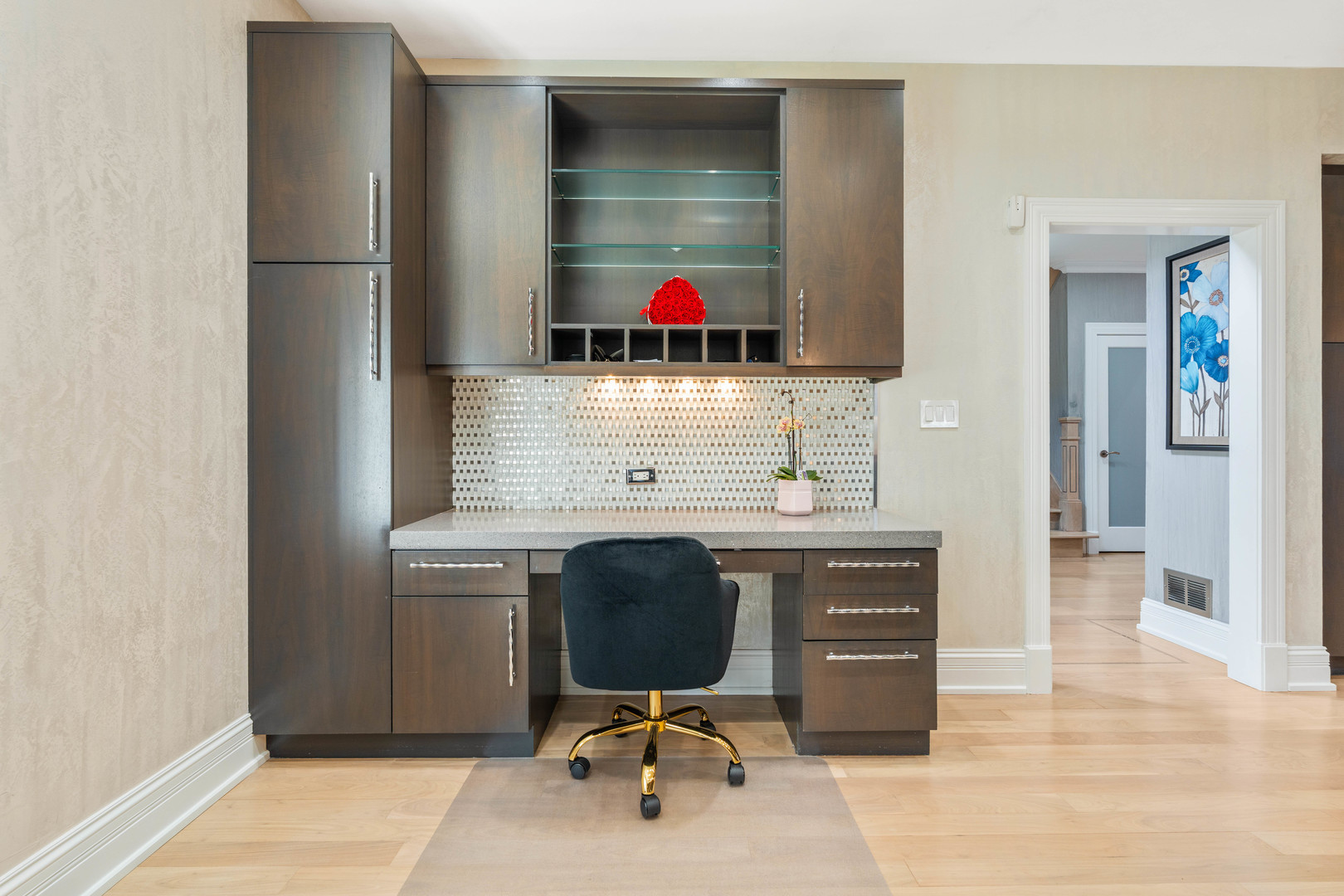 1337 Hiawatha Court, Highland Park, IL 60035