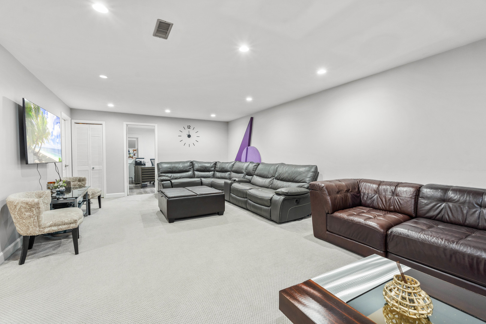 1337 Hiawatha Court, Highland Park, IL 60035