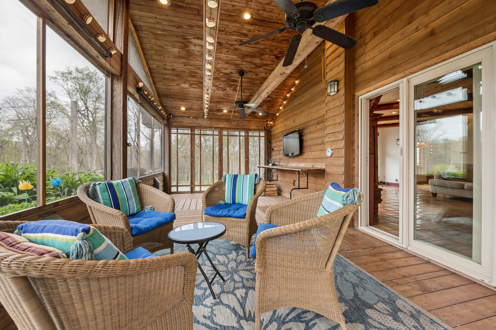 245 W Circle Drive, New Lenox, IL 60451