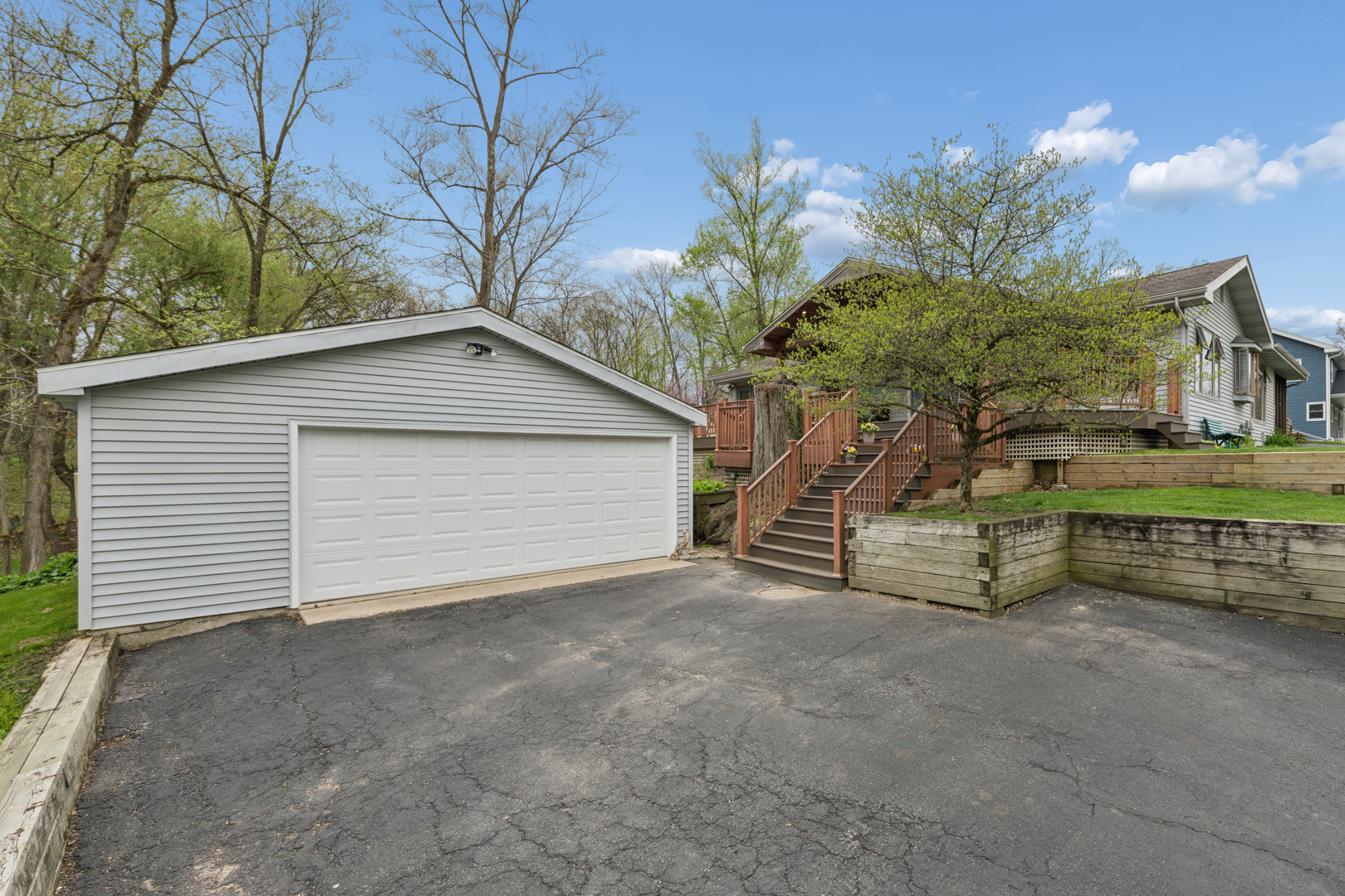 245 W Circle Drive, New Lenox, IL 60451