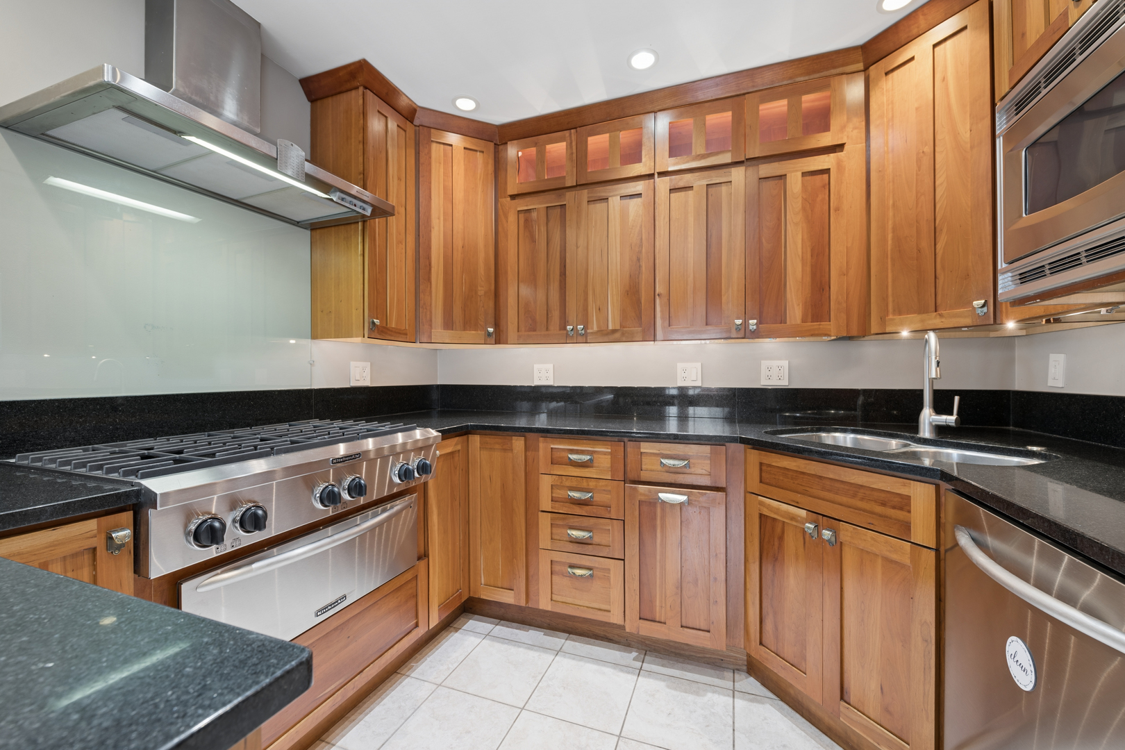 245 W Circle Drive, New Lenox, IL 60451