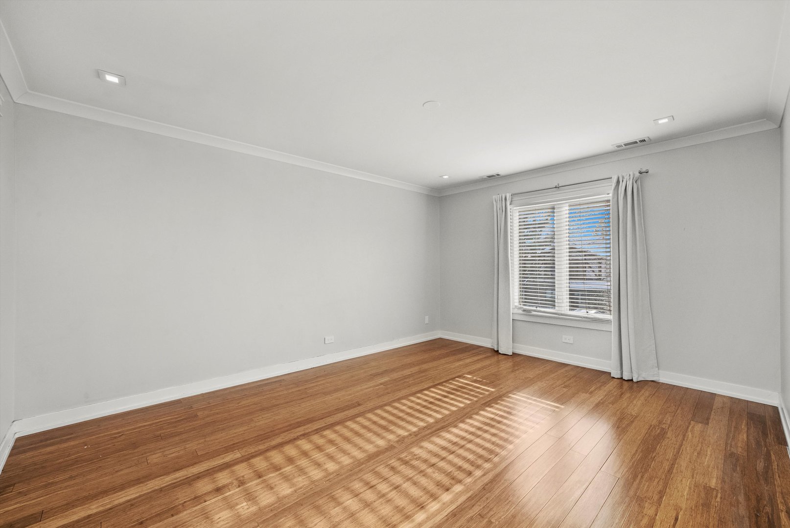 9748 Mill Drive #2E, Palos Park, IL 60464