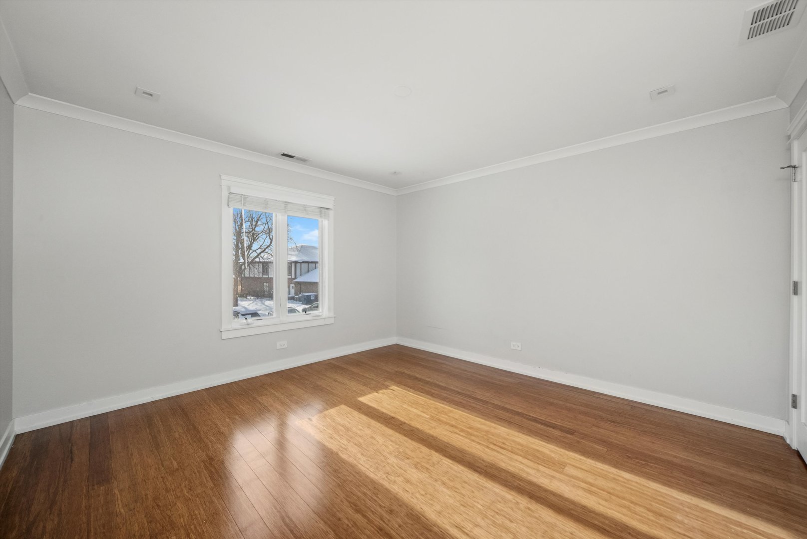 9748 Mill Drive #2E, Palos Park, IL 60464