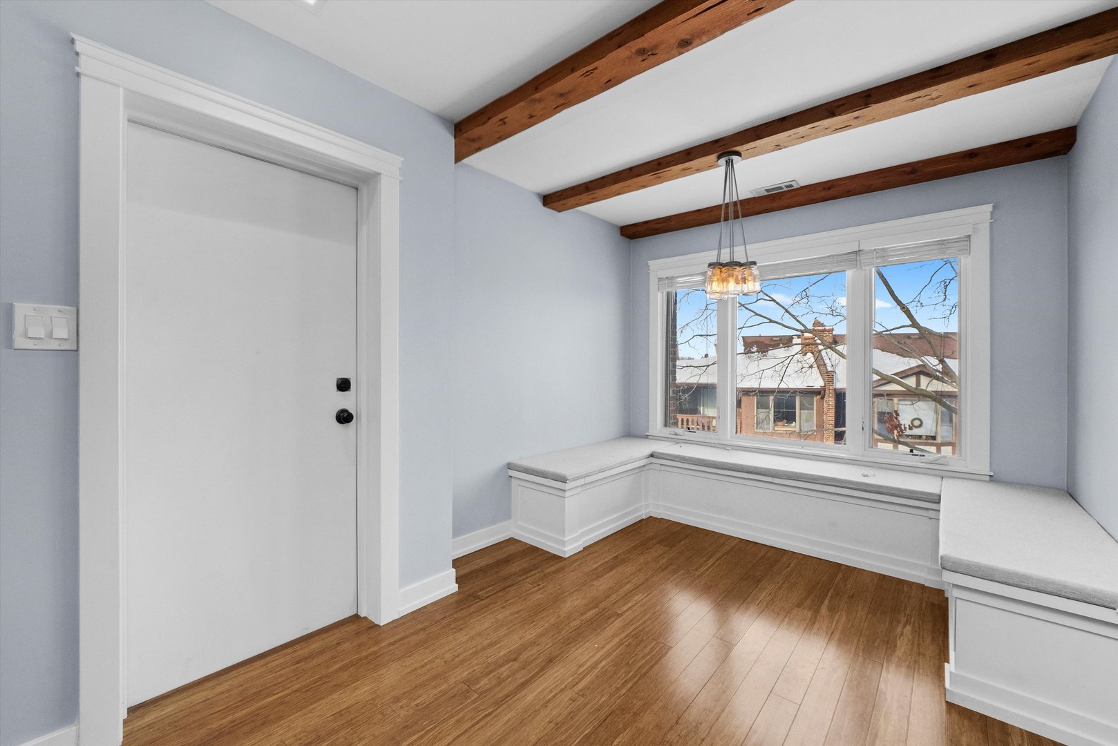 9748 Mill Drive #2E, Palos Park, IL 60464