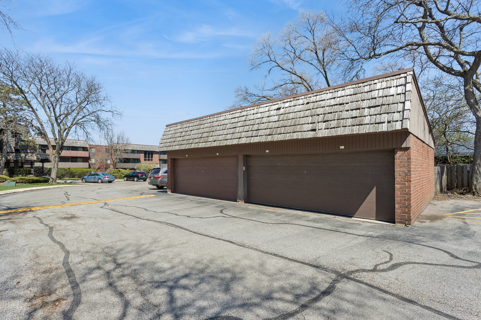 550 Timber Ridge Drive #204C, Carol Stream, IL 60188