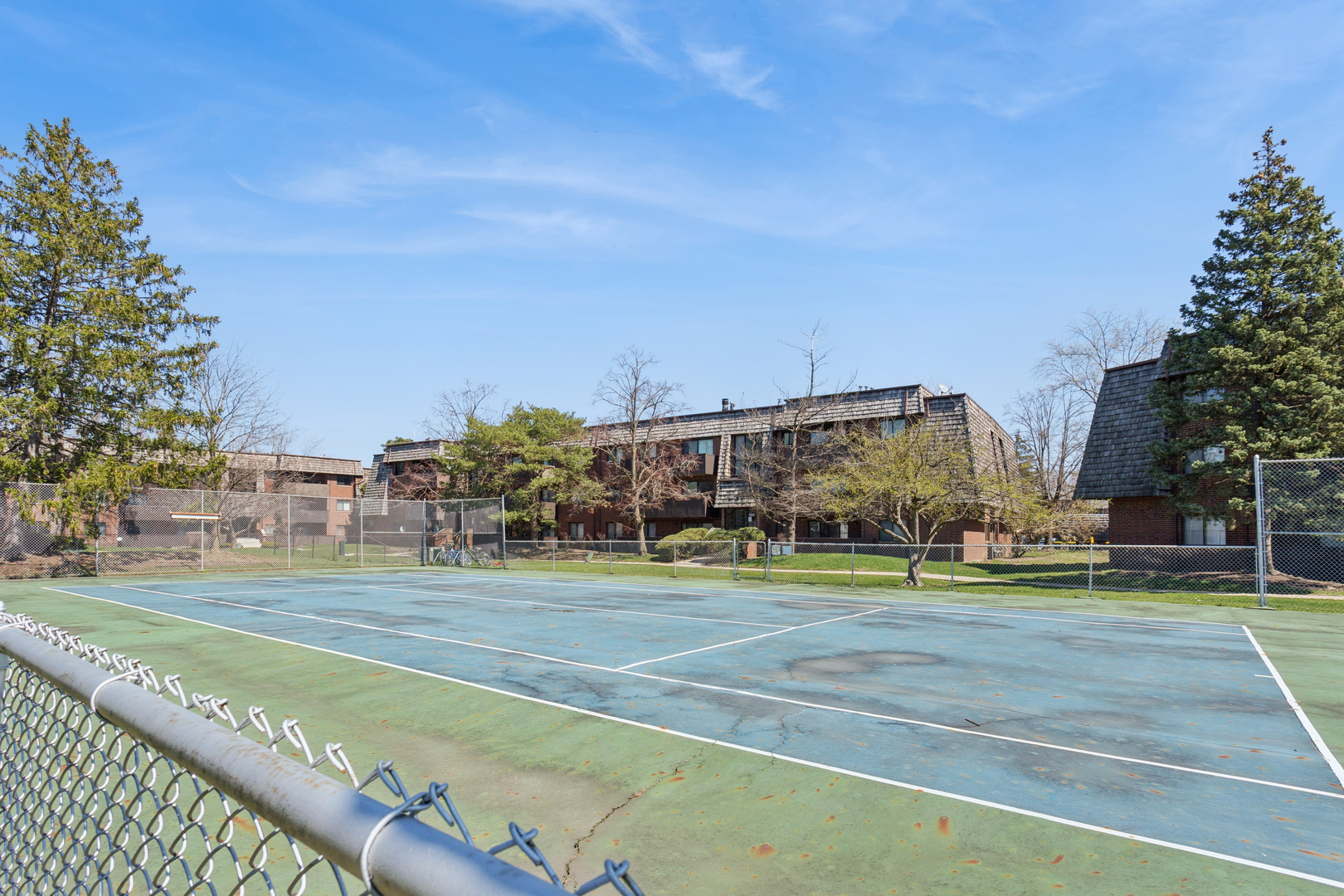 550 Timber Ridge Drive #204C, Carol Stream, IL 60188