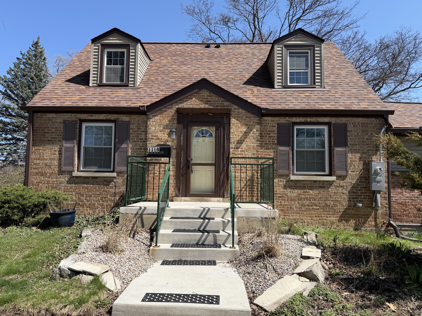 1118 Manchester Road, Wheaton, IL 60187