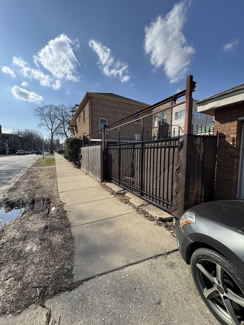 8259 S Marshfield Avenue, Chicago, IL 60620