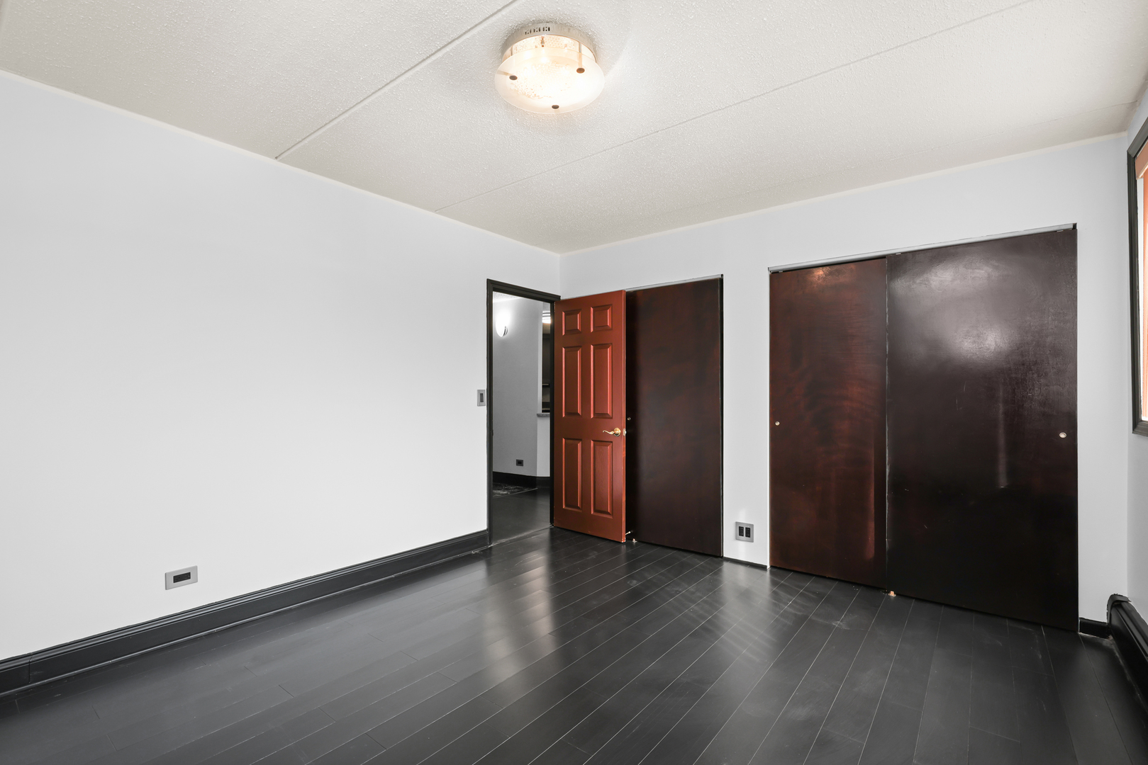 5011 Valley Lane #204, Streamwood, IL 60107